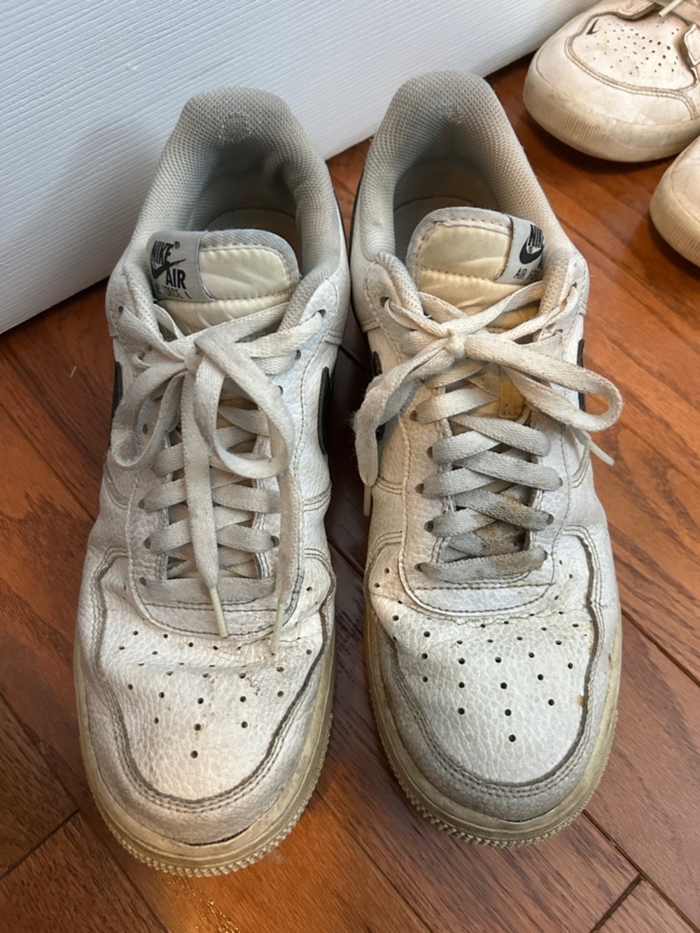 Nike Air Foece 1 Off-White / Light Gray Leather Air Sneakers